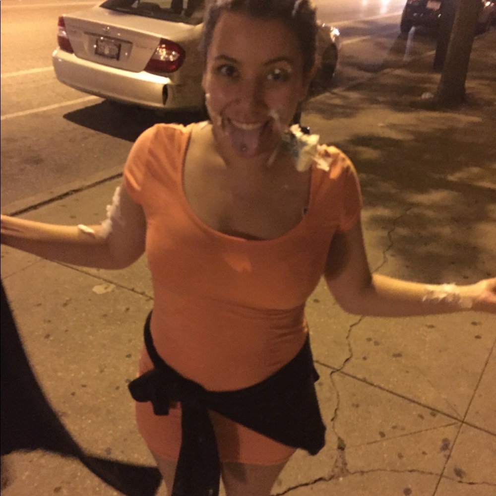 Meet your Posher, Taylor